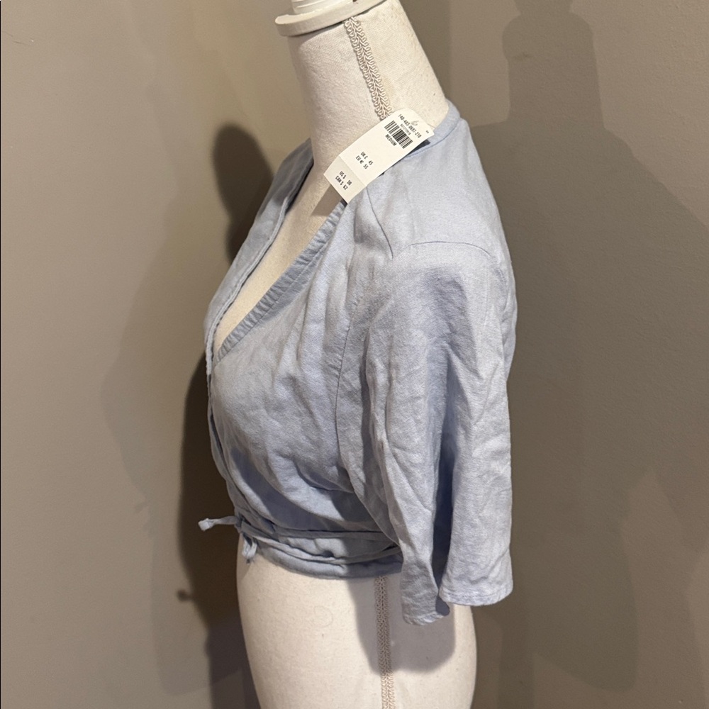 Abercrombie and Fitch NWT linen blend wide leg pull on cropped pants. - Picture 8 of 11